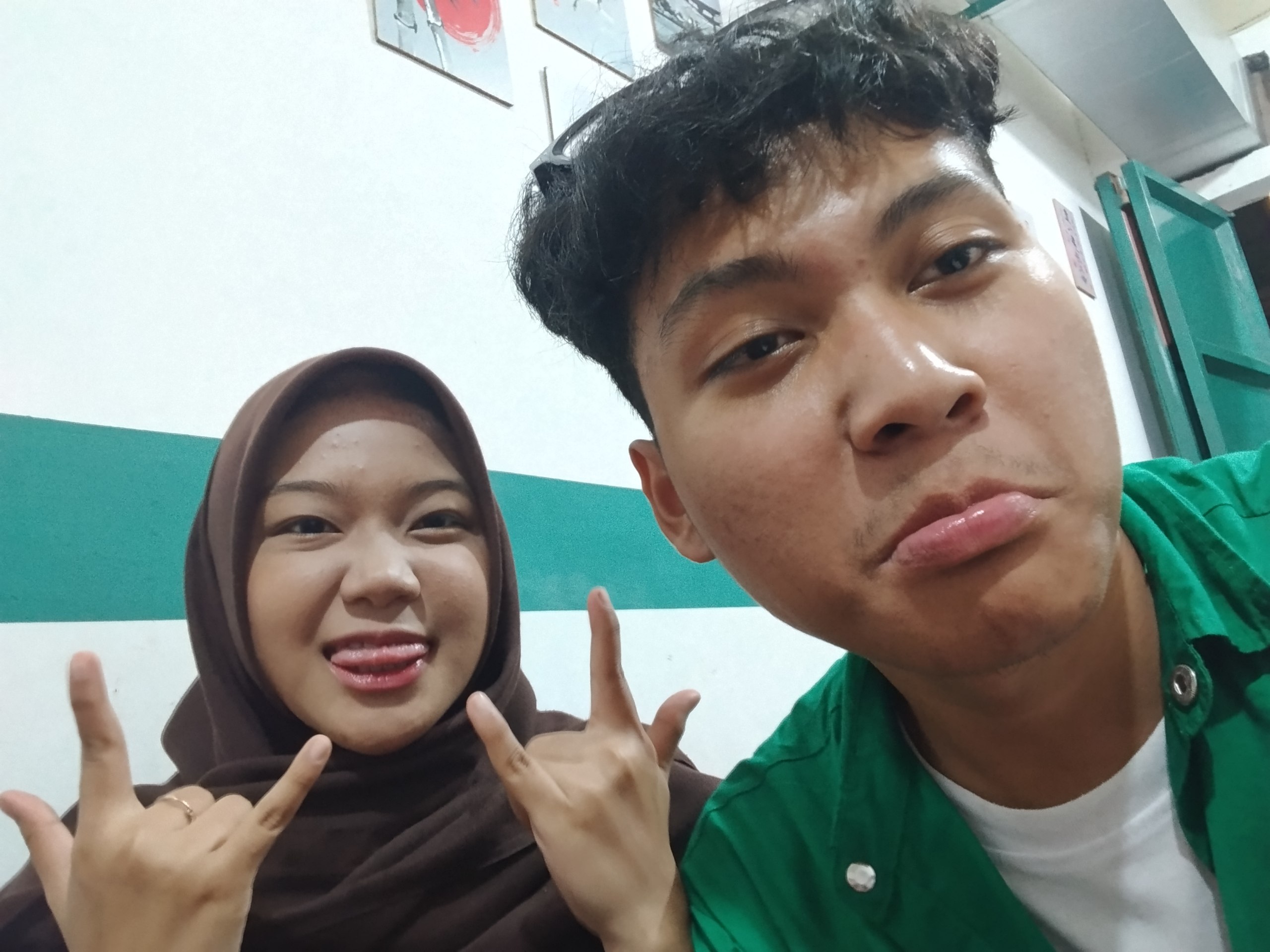 Fotbar 3 Alicia dan Axle